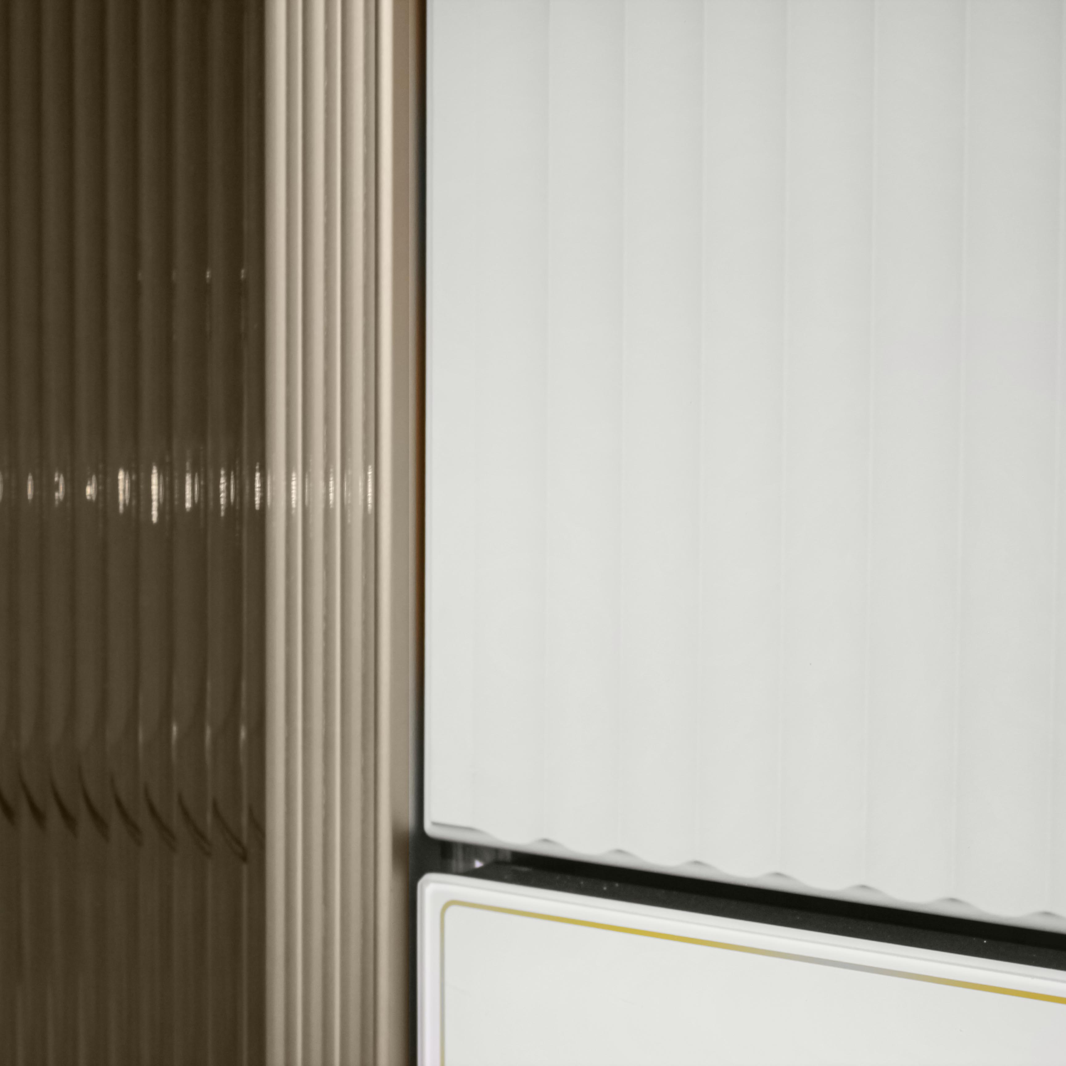 Кухня Валерия + Домино 2 (Монолит Беж  / столеш. Версаль глянец)